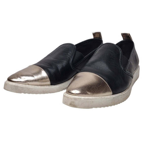 Karl Lagerfeld Paris Cler Women's Leather Cap Toe Slip On Loafers Size 9M - Picture 1 of 12
